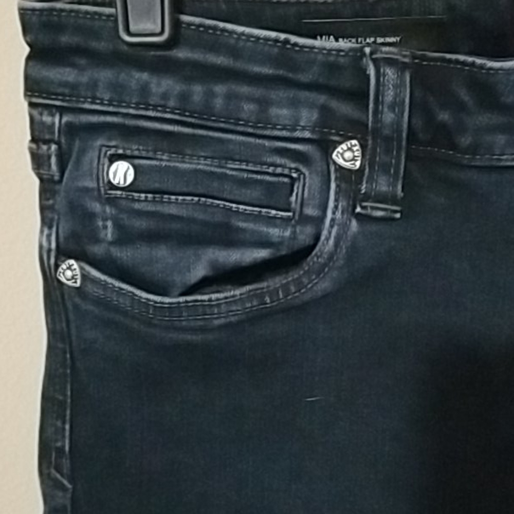 Kut from the kloth Mia size 8 jeans - Picture 2 of 6